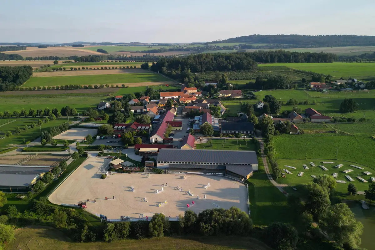 EQUITANA HOTEL RESORT